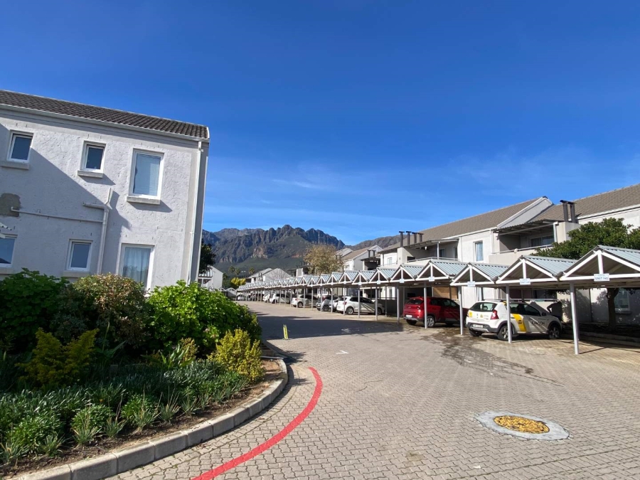 2 Bedroom Property for Sale in Klein Drakenstein Western Cape